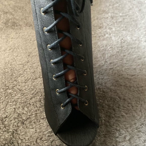 C Label Belize Black Women’s Ankle Peep Toe Booties size 8.5 - Picture 7 of 7